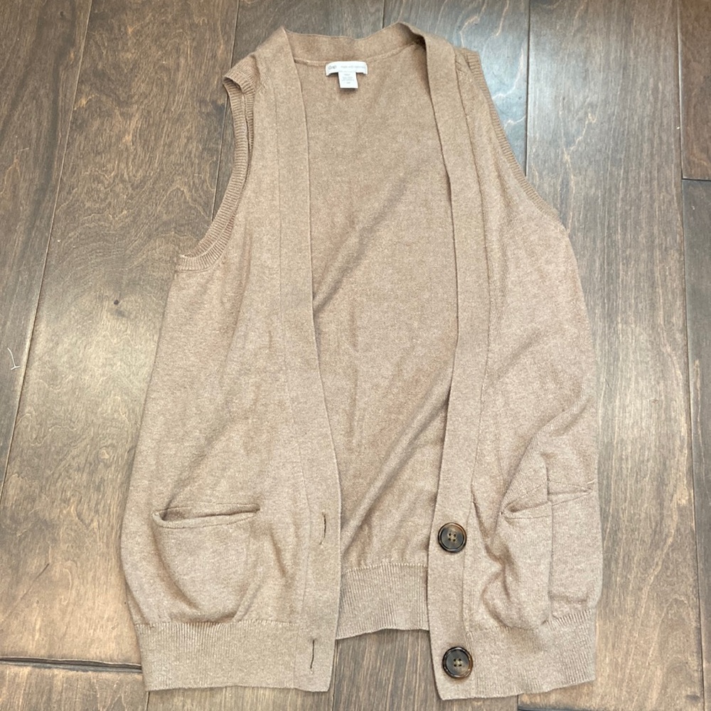 Gap vest